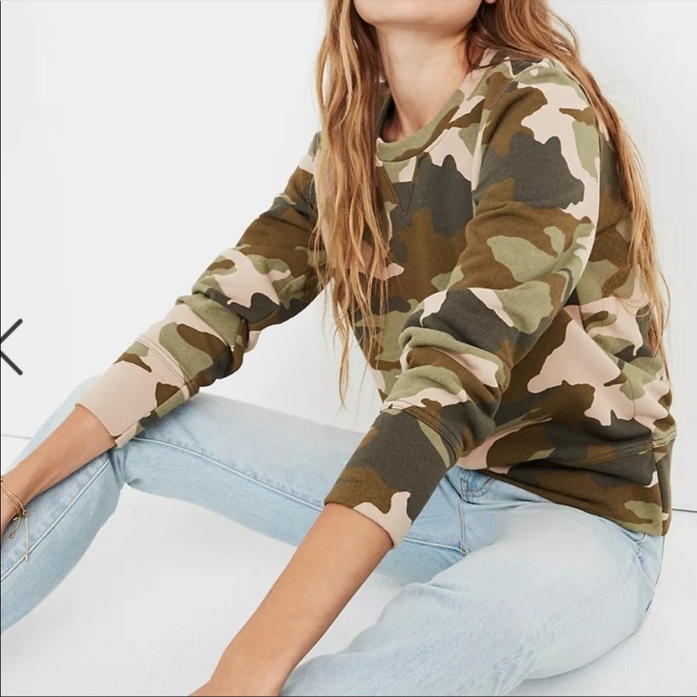Madewell Crewneck Sweatshirt in Cottontail Camo